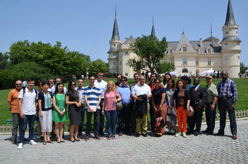 Moving Forward with Both New and Old Friends - On the Training Session Organized by the Insurance Agency of the Personnel Company