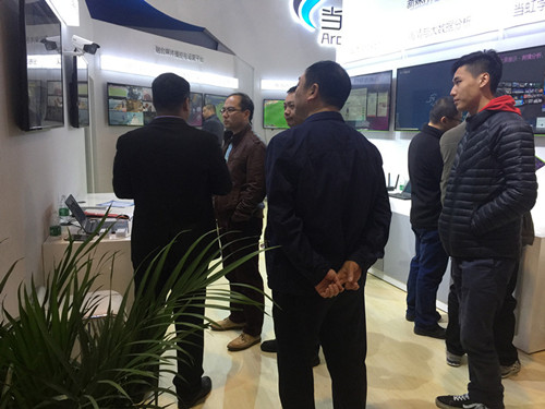 科技創新促發展，融合發展新機遇——衛星服務部2018年CCBN展會參觀學習