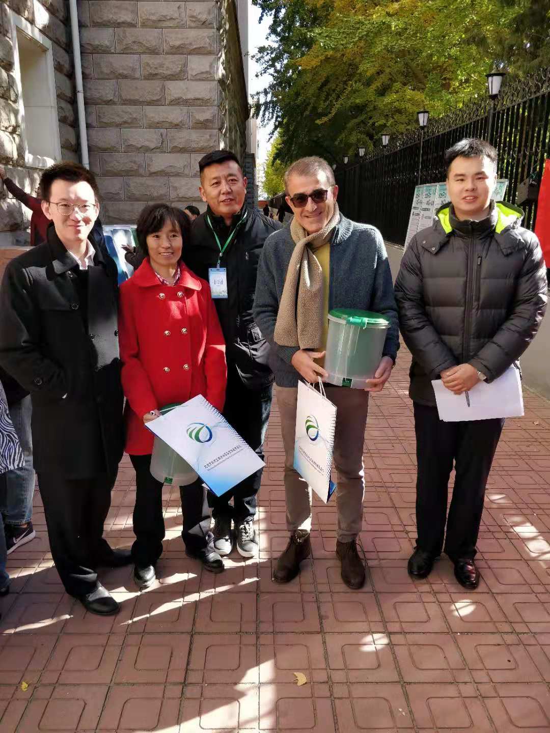 垃圾分一分 環境美十分——齊家園物業部組織垃圾分類進社區活動