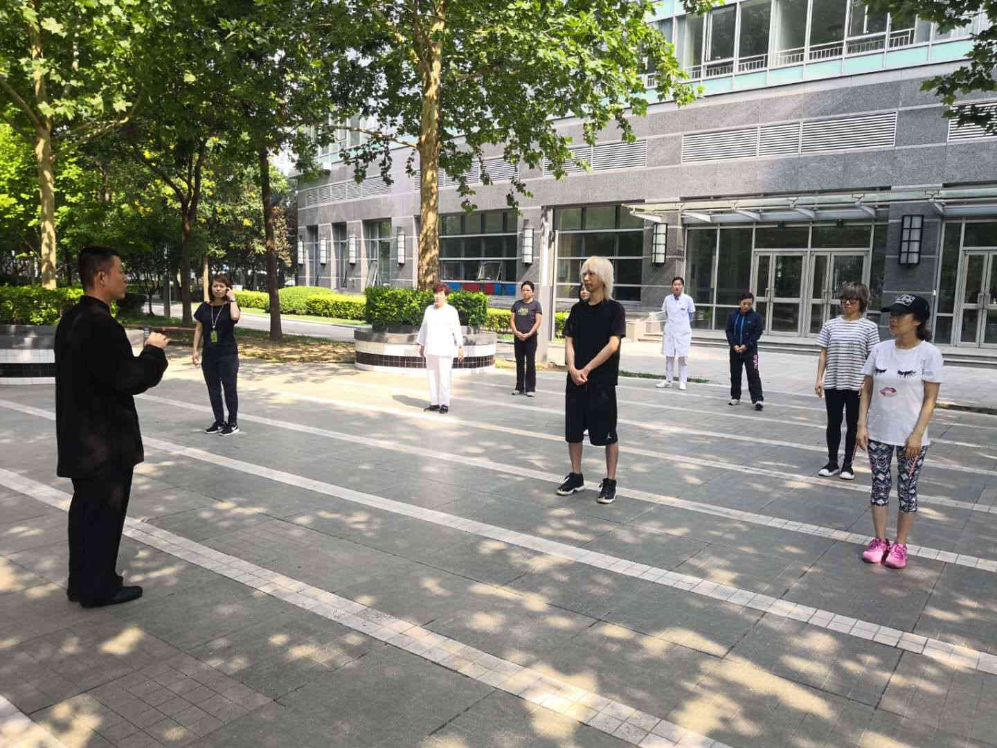 弘揚傳統文化，領悟智慧力量——亮馬橋外交公寓住戶太極拳學習班開營