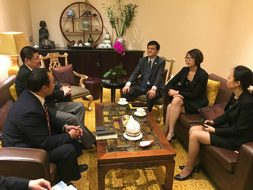 The AIIB Project Office Pays A Visit to the Duty Free Shop and St. Regis Hotel Beijing