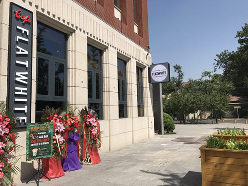 Café Flat White Outlet Opens at Jianwai Media Center